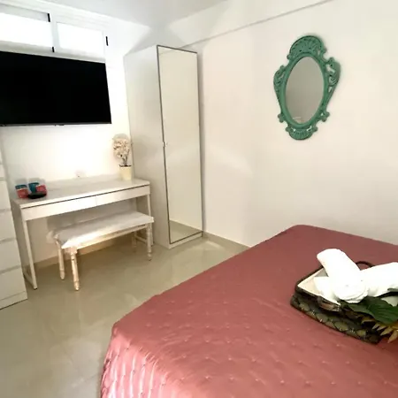 Flamingo Luxury Views By Deihu Experiences דירה פאלם-מאר